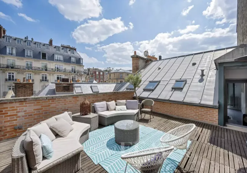 Paris houses for rent: Why Choose a House Over a Hotel in Paris