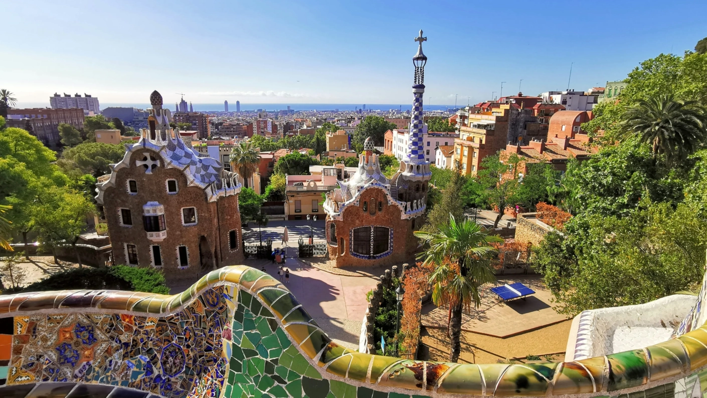 Sagrada Familia vs Park Guell: Which to Visit First?